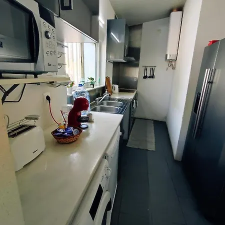 Séjour chez l'habitant Theorynomad Rooms Al Caparica