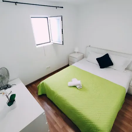 Theorynomad Rooms Al Caparica Séjour chez l'habitant