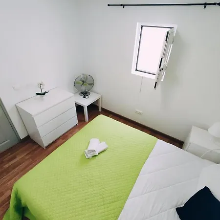 Séjour chez l'habitant Theorynomad Rooms Al Caparica *
