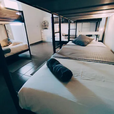 Theorynomad Rooms Al Caparica Séjour chez l'habitant Trafaria