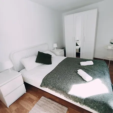 Theorynomad Rooms Al Caparica Séjour chez l'habitant *
